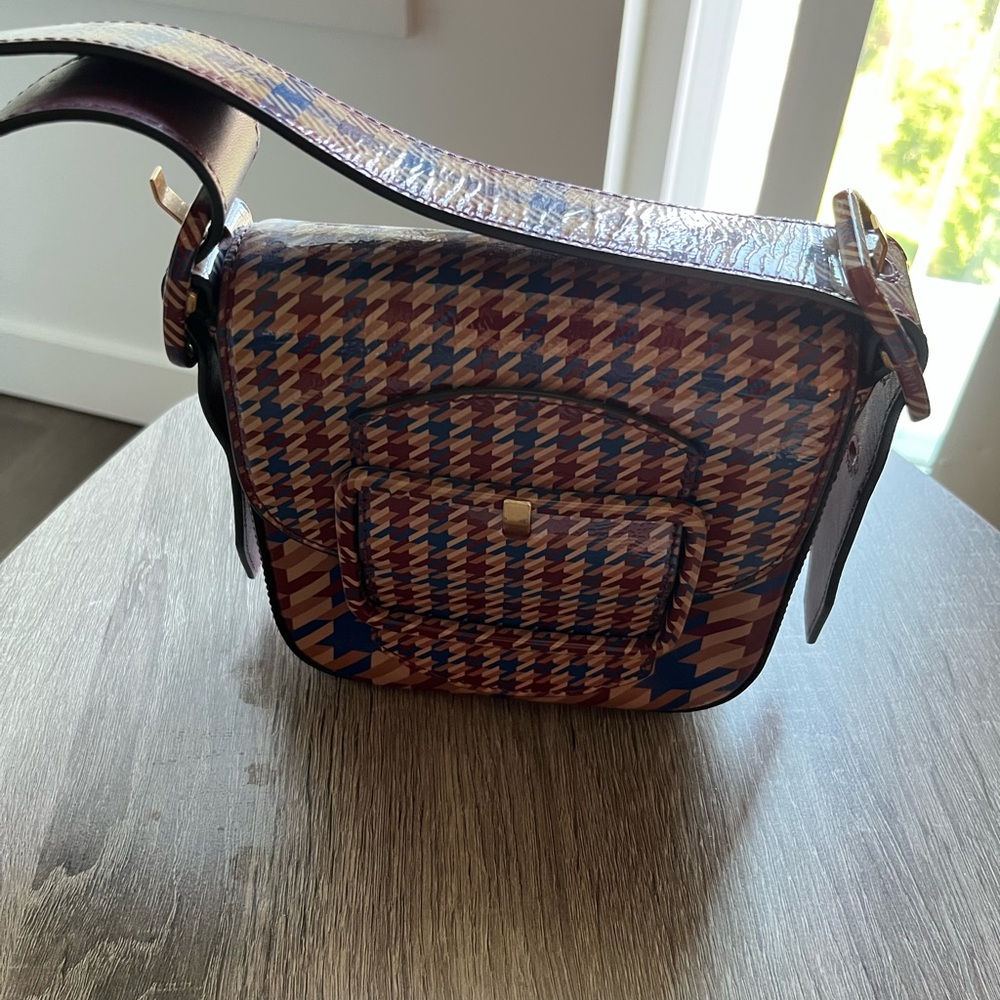 Stylish Houndstooth Patterned Shoulder Bag - image 1